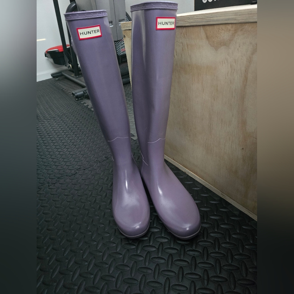 Tall hunter boots